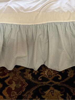 jcpenney Blue and White Gingham Bed Skirt - Classic Tailored Style